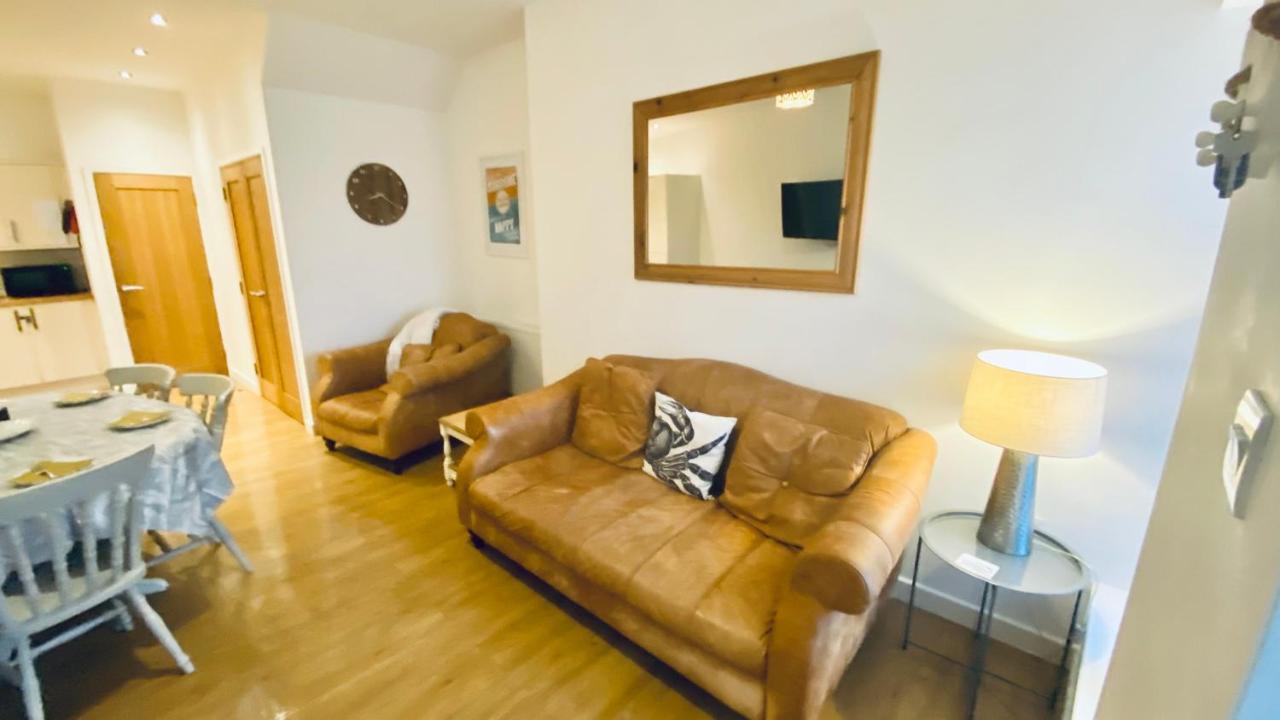 טורקוואי The Bonting Beautiful Three Bed Townhouse Near Harbour And Beach מראה חיצוני תמונה